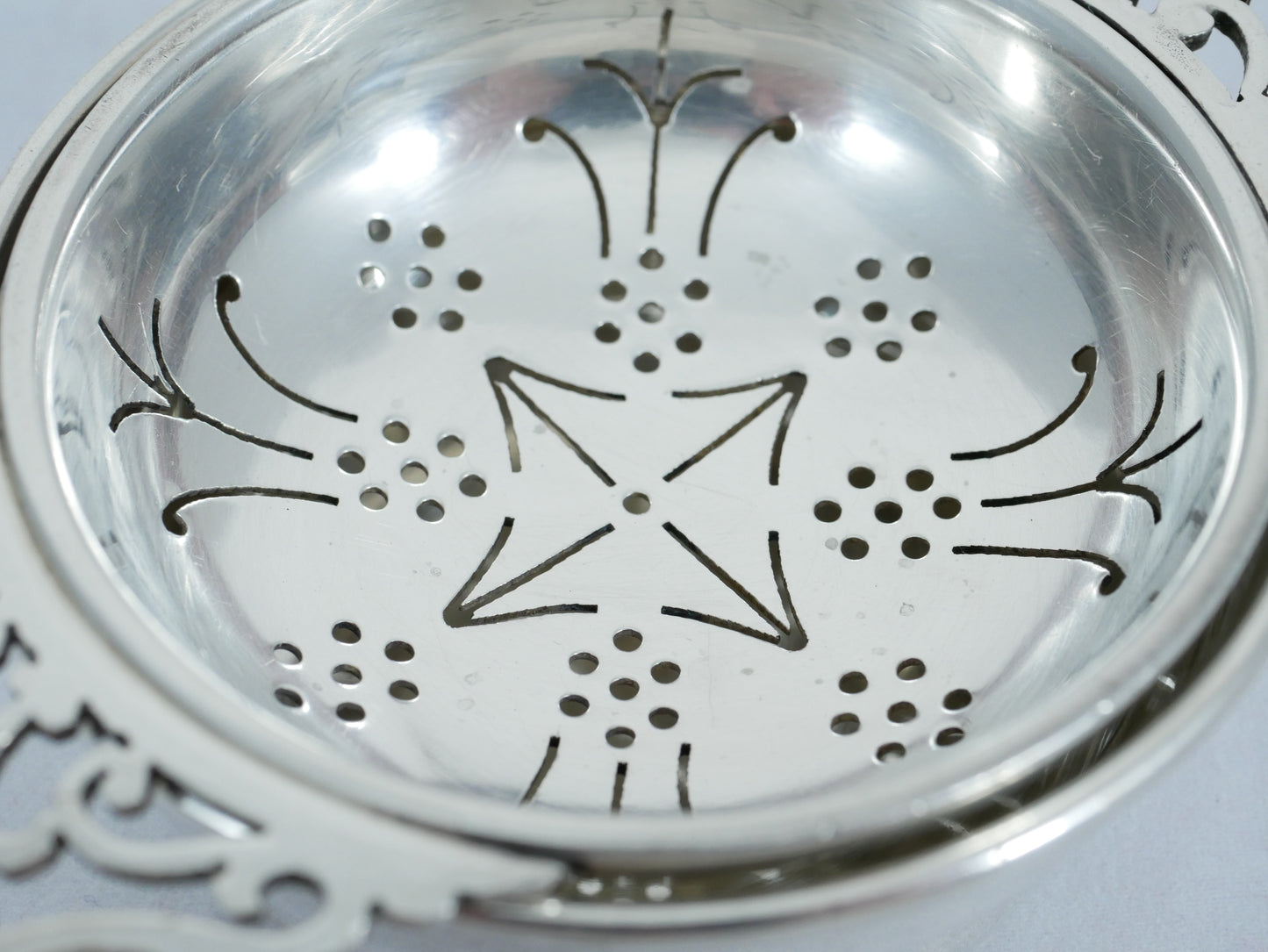 Antique Vintage 1954 Sterling Silver Tea Strainer & Bowl Set Sieve Filigree Cup