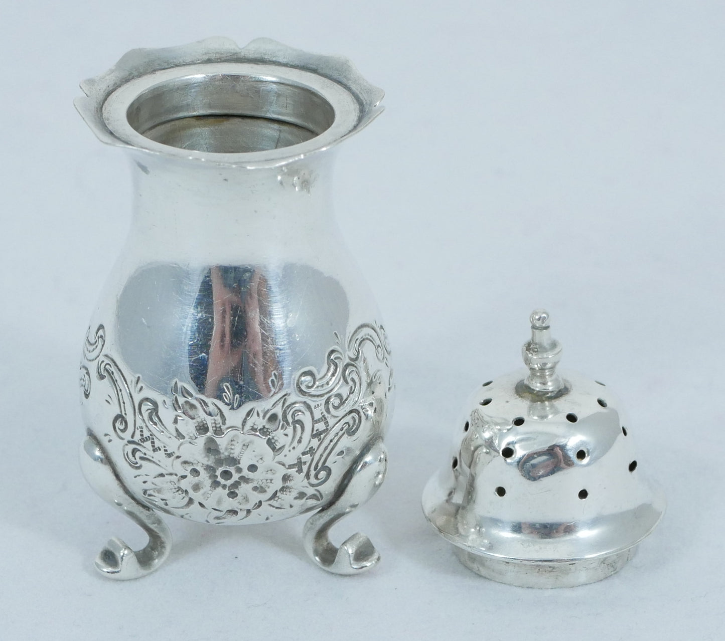 Antique Victorian 1896 Sterling Silver Pepperette Pepper Pot Salt Shaker Cruet