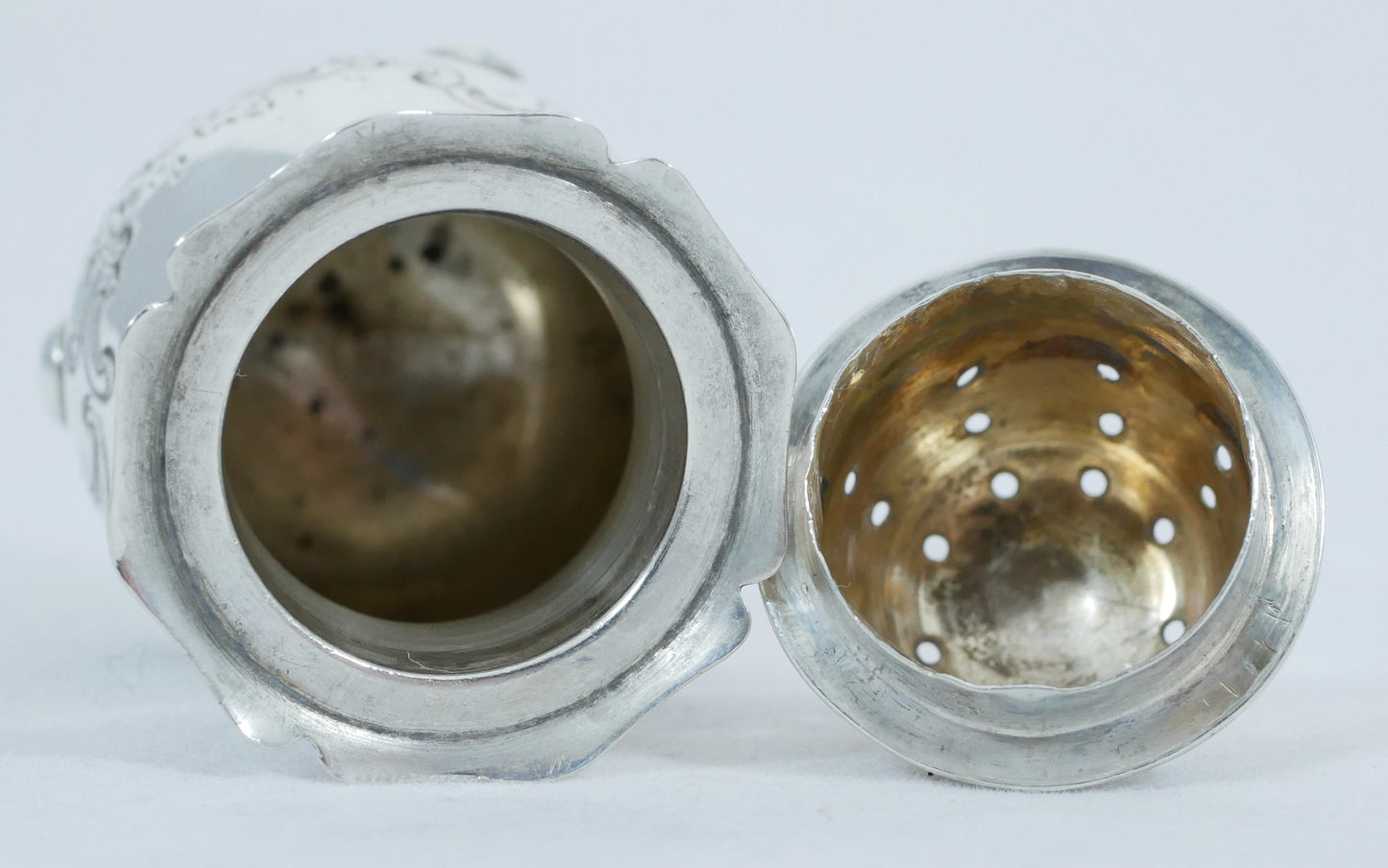 Antique Victorian 1896 Sterling Silver Pepperette Pepper Pot Salt Shaker Cruet