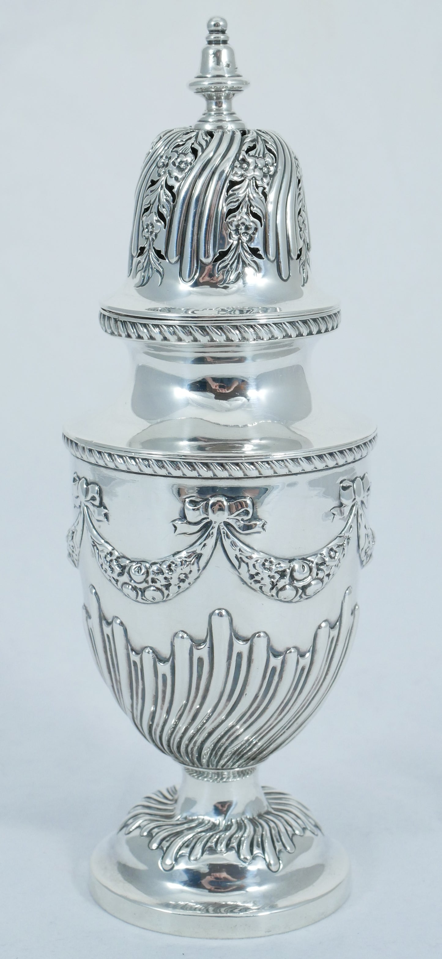 Antique Victorian 1900 Sterling Silver Sugar Caster Shaker Muffineer Castor VB&S