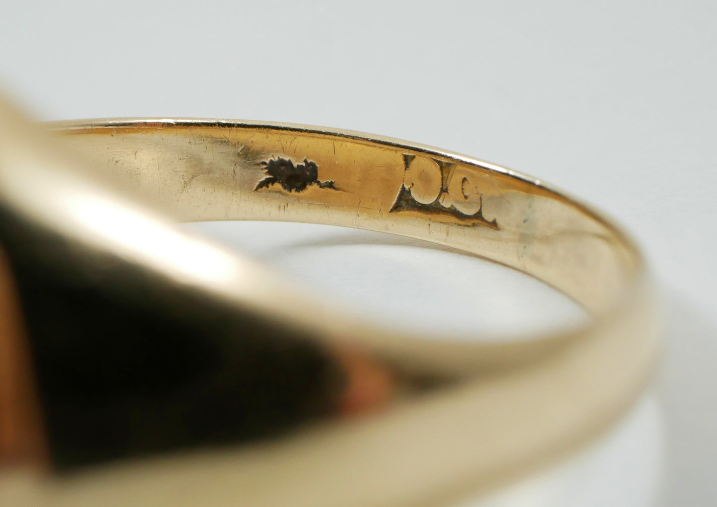 Antique Vintage Solid 12ct Yellow Gold & Oval Onyx Signet Dress Ring Size 8 P 56
