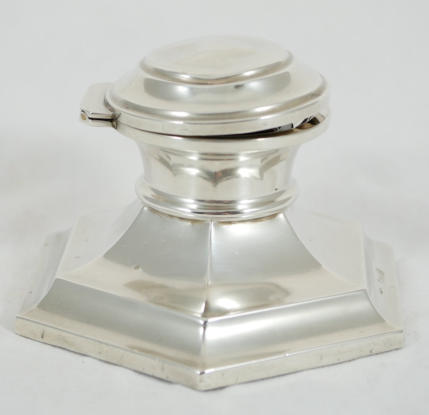 Antique Art Deco 1920 Sterling Silver Hexagonal Capstan Inkwell Ink Well Desk