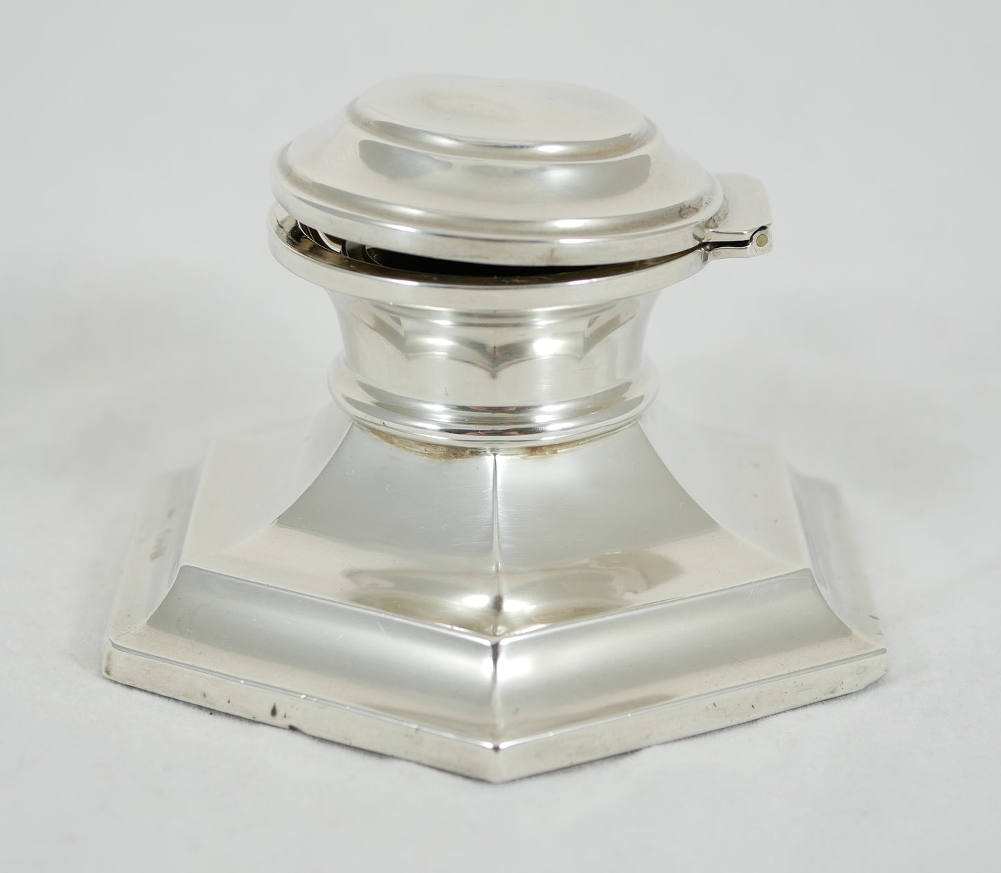 Antique Art Deco 1920 Sterling Silver Hexagonal Capstan Inkwell Ink Well Desk