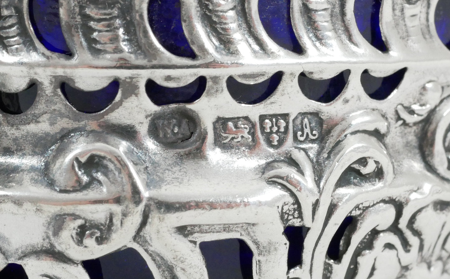 Antique Edwardian 1901 Repousse Sterling Silver Salt Cellar Bowl Blue Glass Set