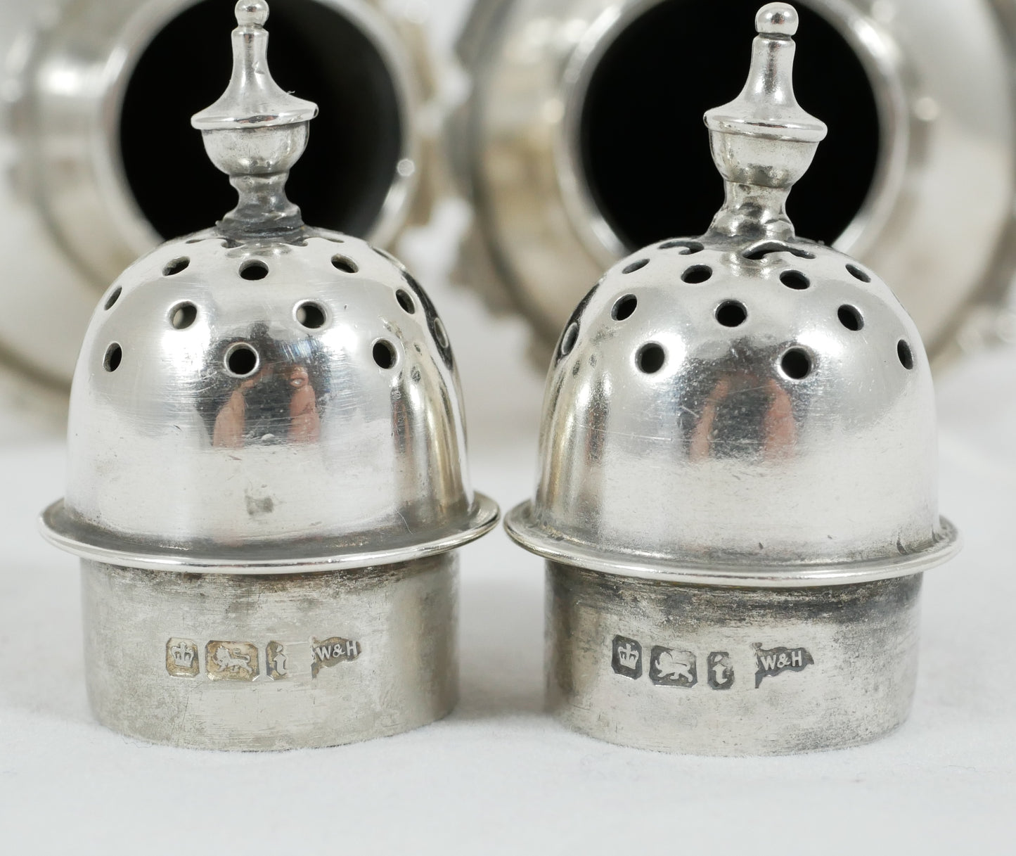 Antique Edwardian 1901 Pair of Sterling Silver Pepper Pots Salt Shaker Set W&H