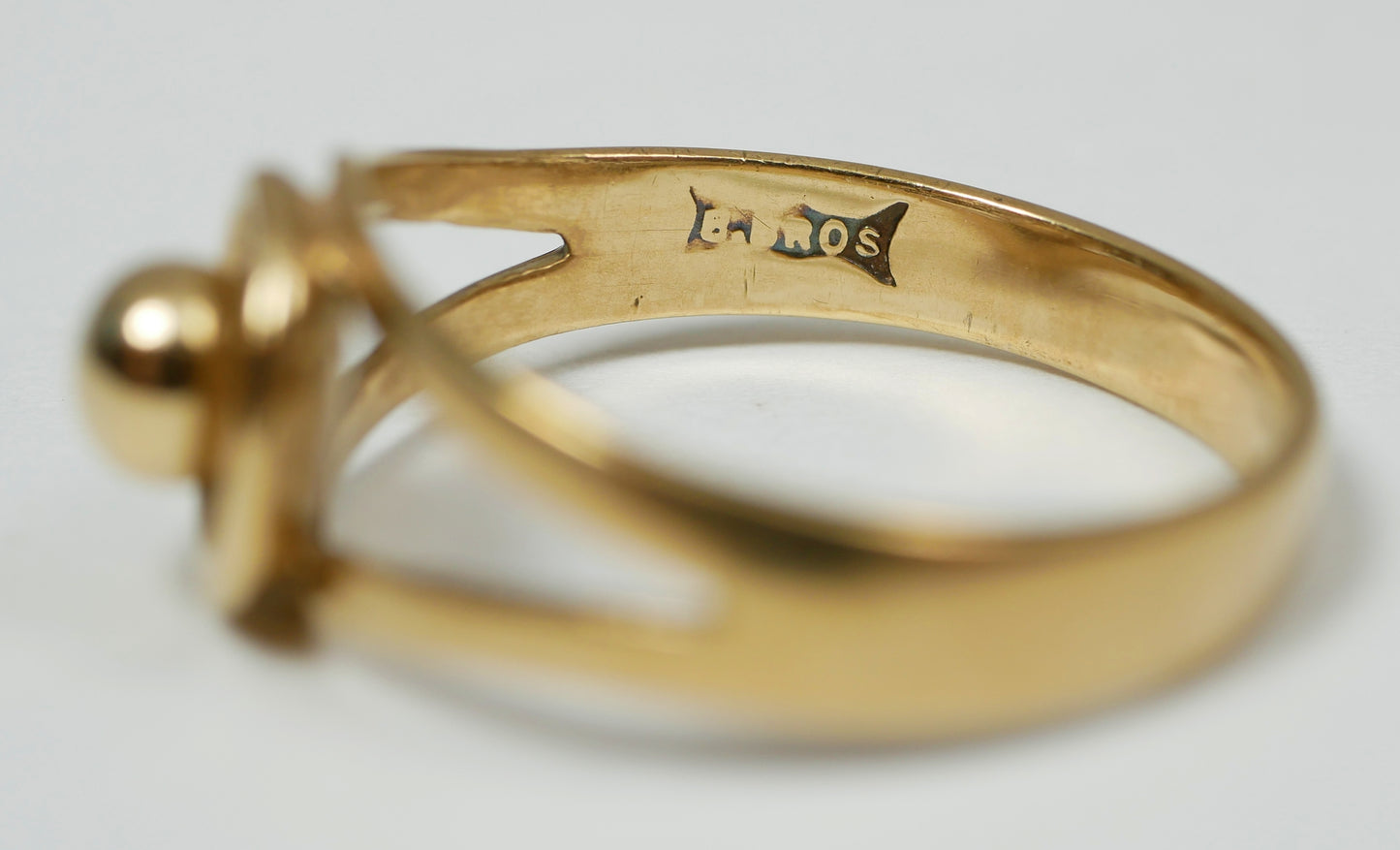 Vintage English 1976 Solid 9ct Yellow Gold Collar Stud Dress Ring Size 6.5 M 52