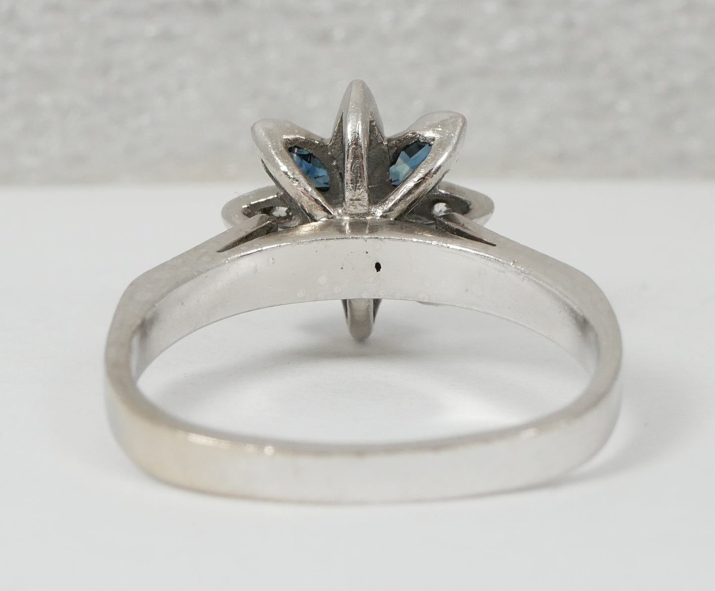 Vintage Solid 18ct White Gold 0.30ct Diamond Sapphire Flower Dress Ring 5.5 K 50