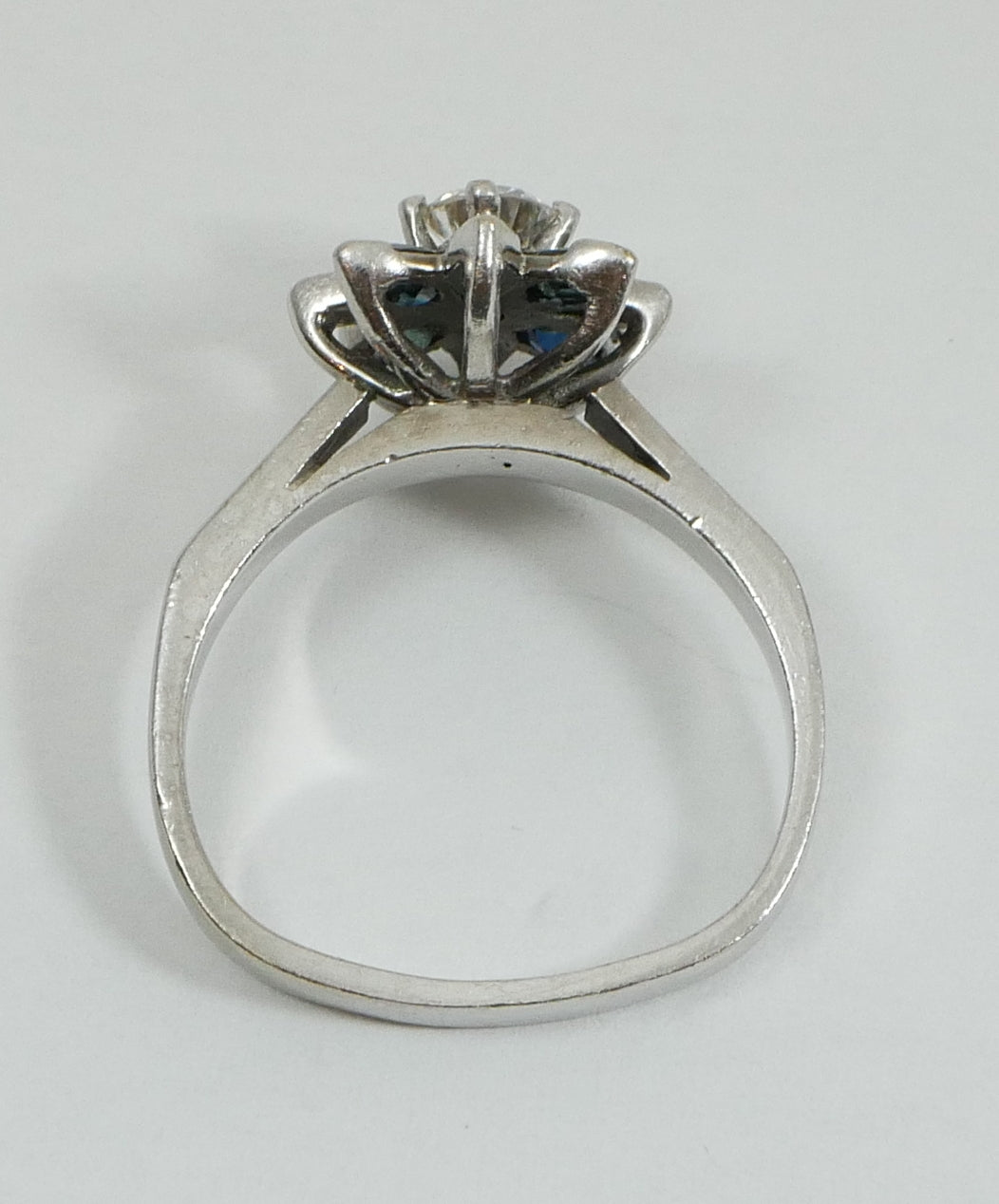 Vintage Solid 18ct White Gold 0.30ct Diamond Sapphire Flower Dress Ring 5.5 K 50