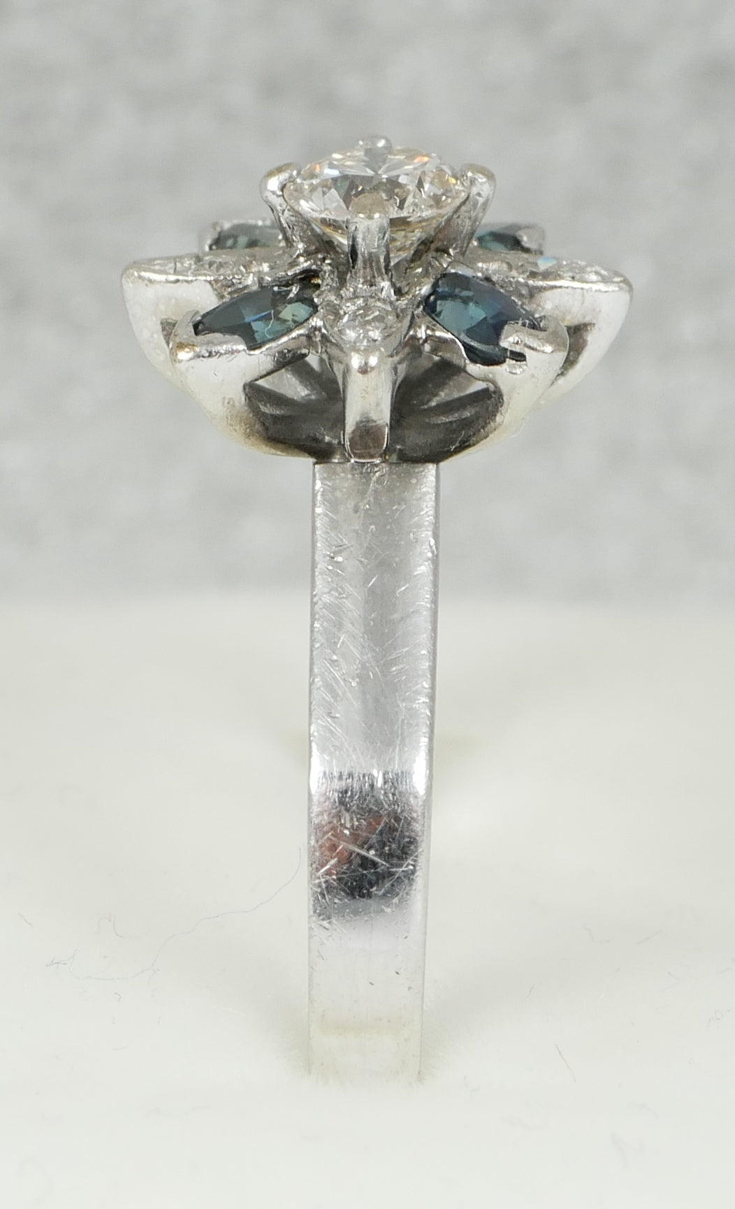 Vintage Solid 18ct White Gold 0.30ct Diamond Sapphire Flower Dress Ring 5.5 K 50