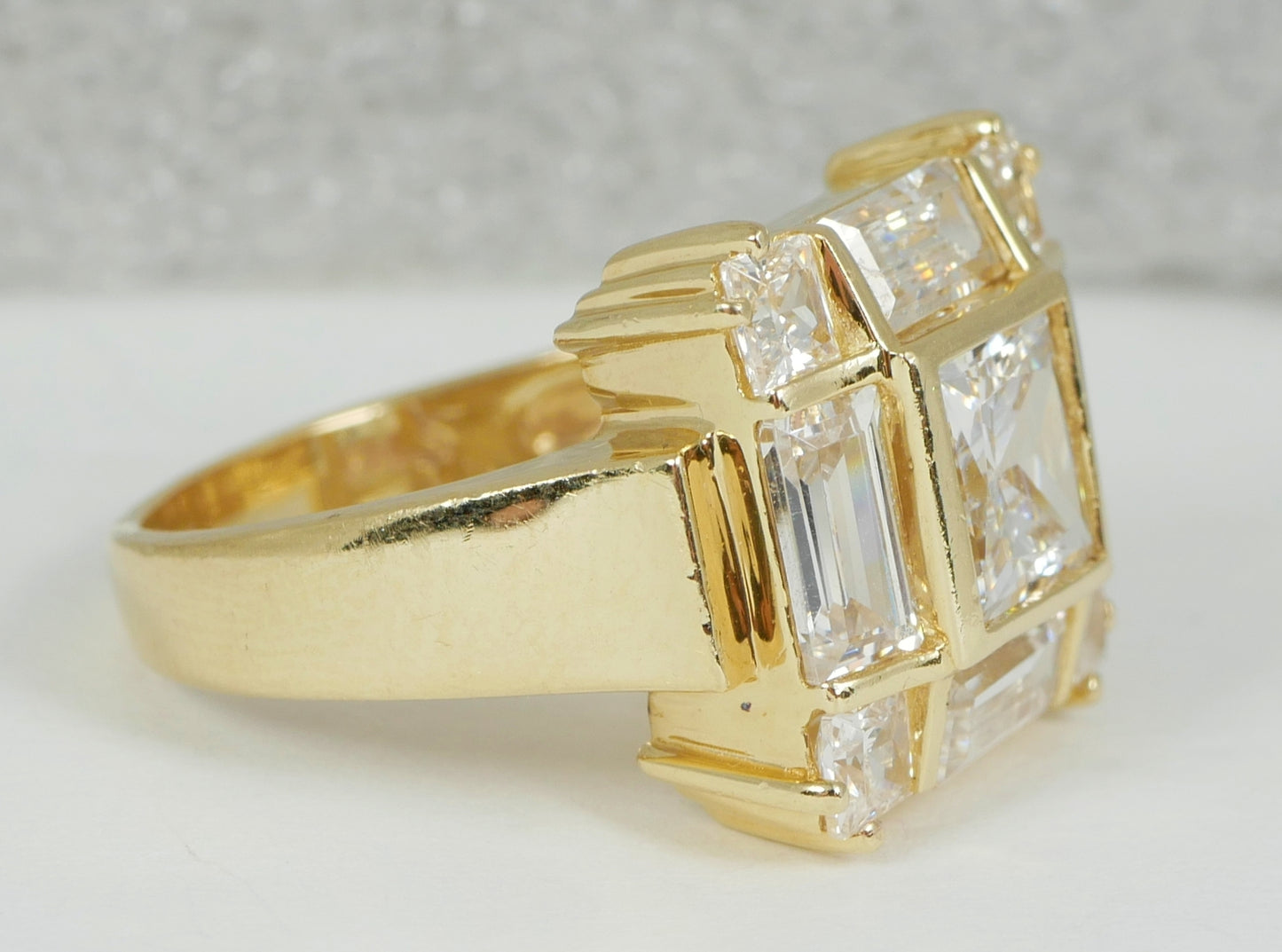 Modern Solid 14ct Yellow Gold Princess Cut Engagement Cluster Ring Size 6.5 M 52