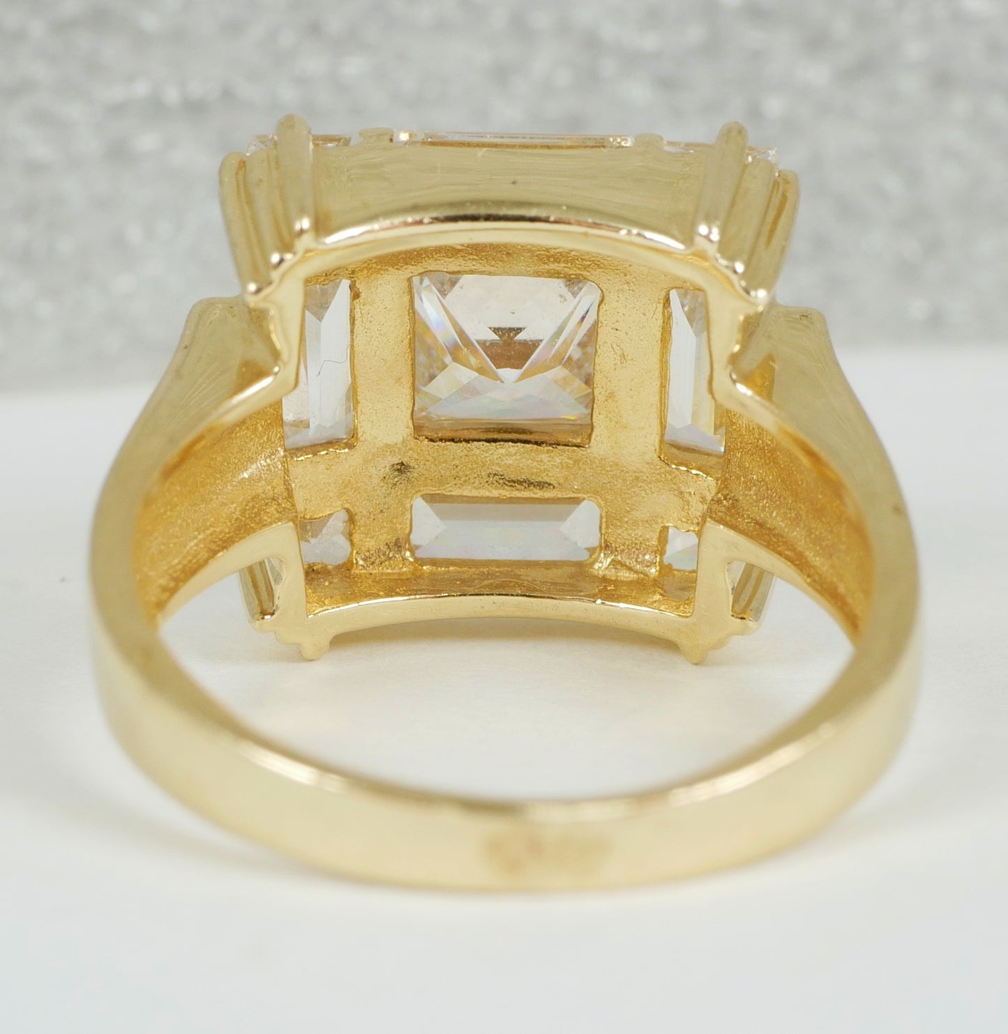 Modern Solid 14ct Yellow Gold Princess Cut Engagement Cluster Ring Size 6.5 M 52