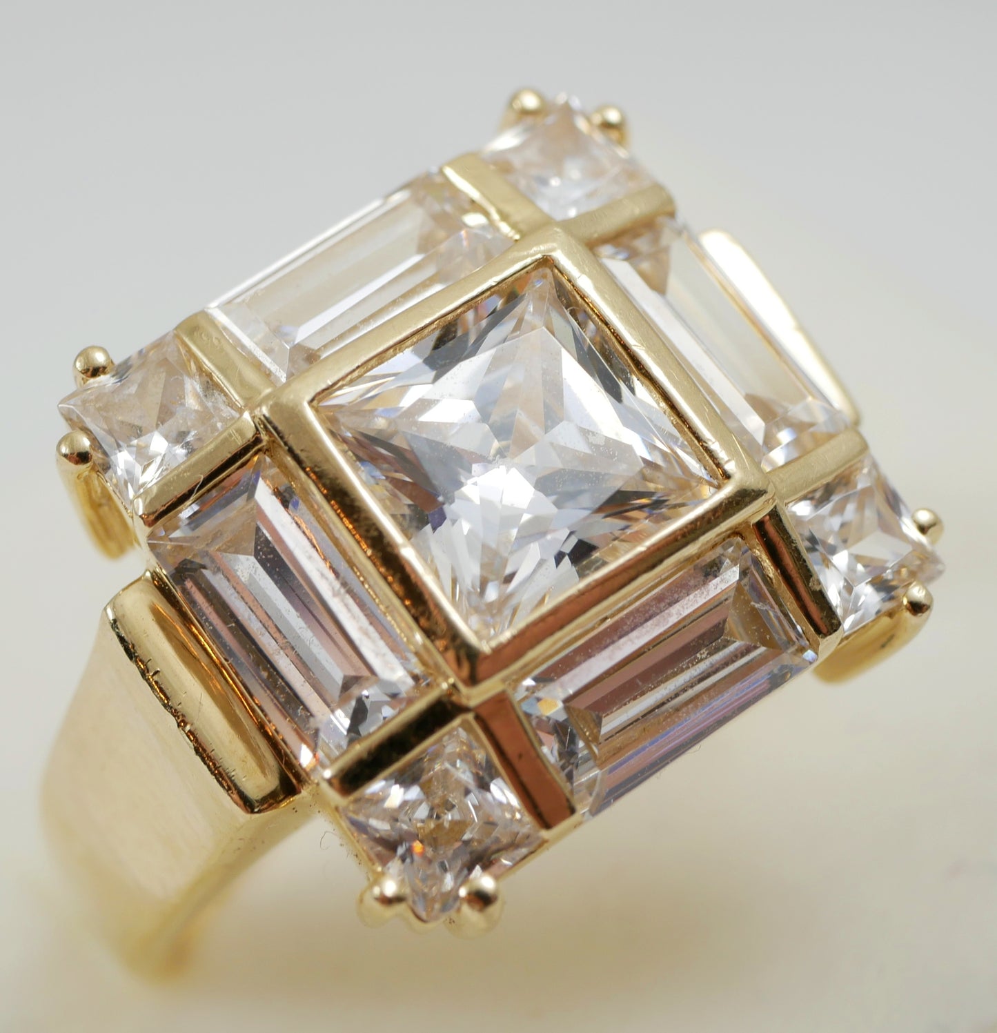 Modern Solid 14ct Yellow Gold Princess Cut Engagement Cluster Ring Size 6.5 M 52