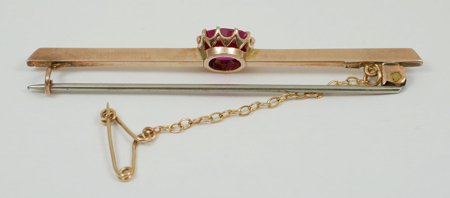 Antique Vintage Solid 9ct Yellow Gold Pink Sapphire 63mm Bar Brooch Safety Chain