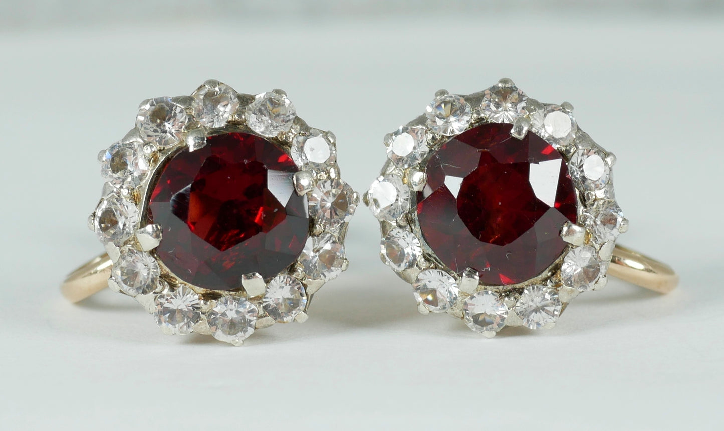 Vintage Set of Solid 9ct Yellow Gold Garnet Sapphire Cluster Screw Back Earrings
