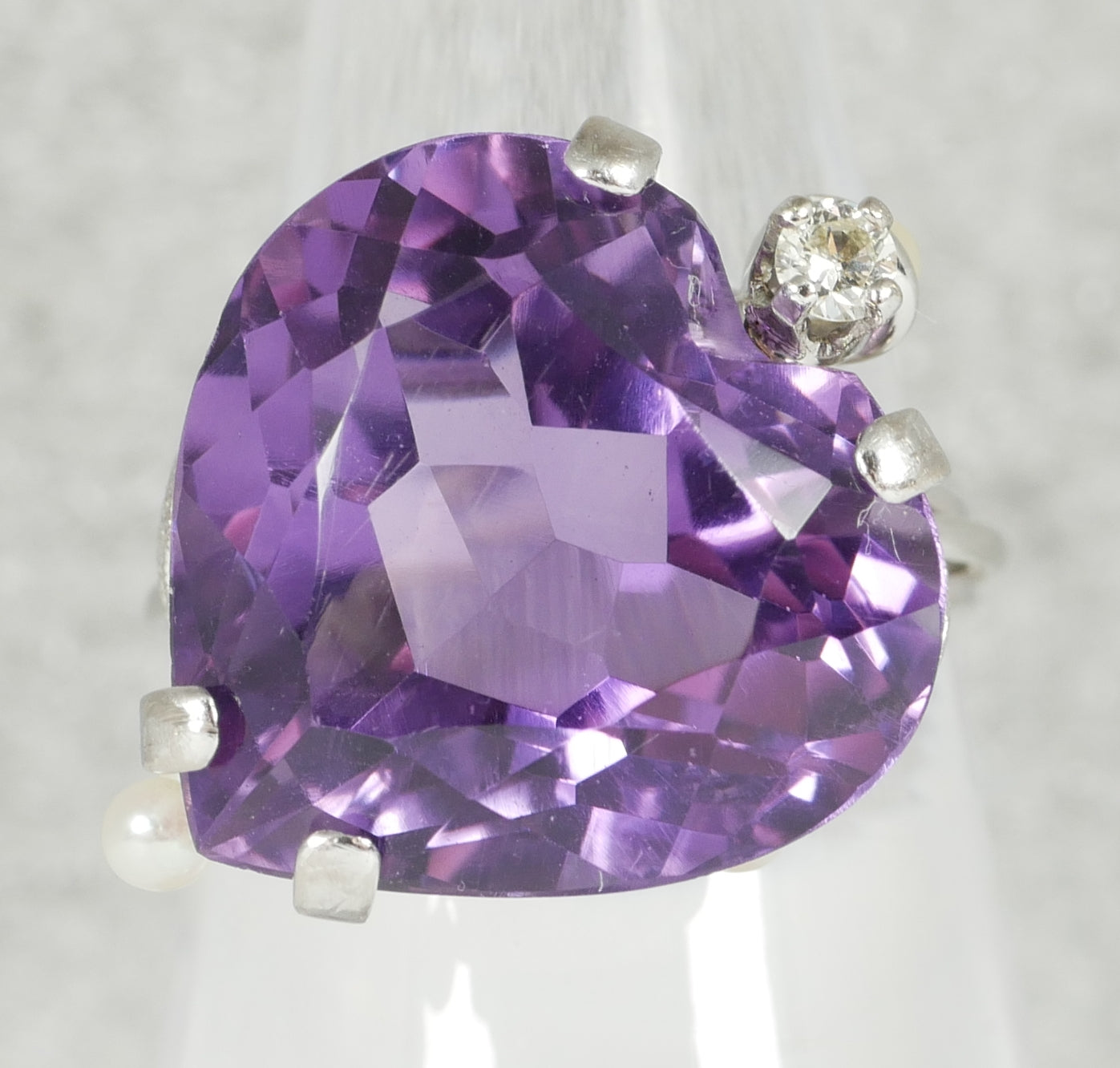 Solid 18ct White Gold Heart Amethyst Diamond Pearl Cocktail Dress Ring 7.5 O 55