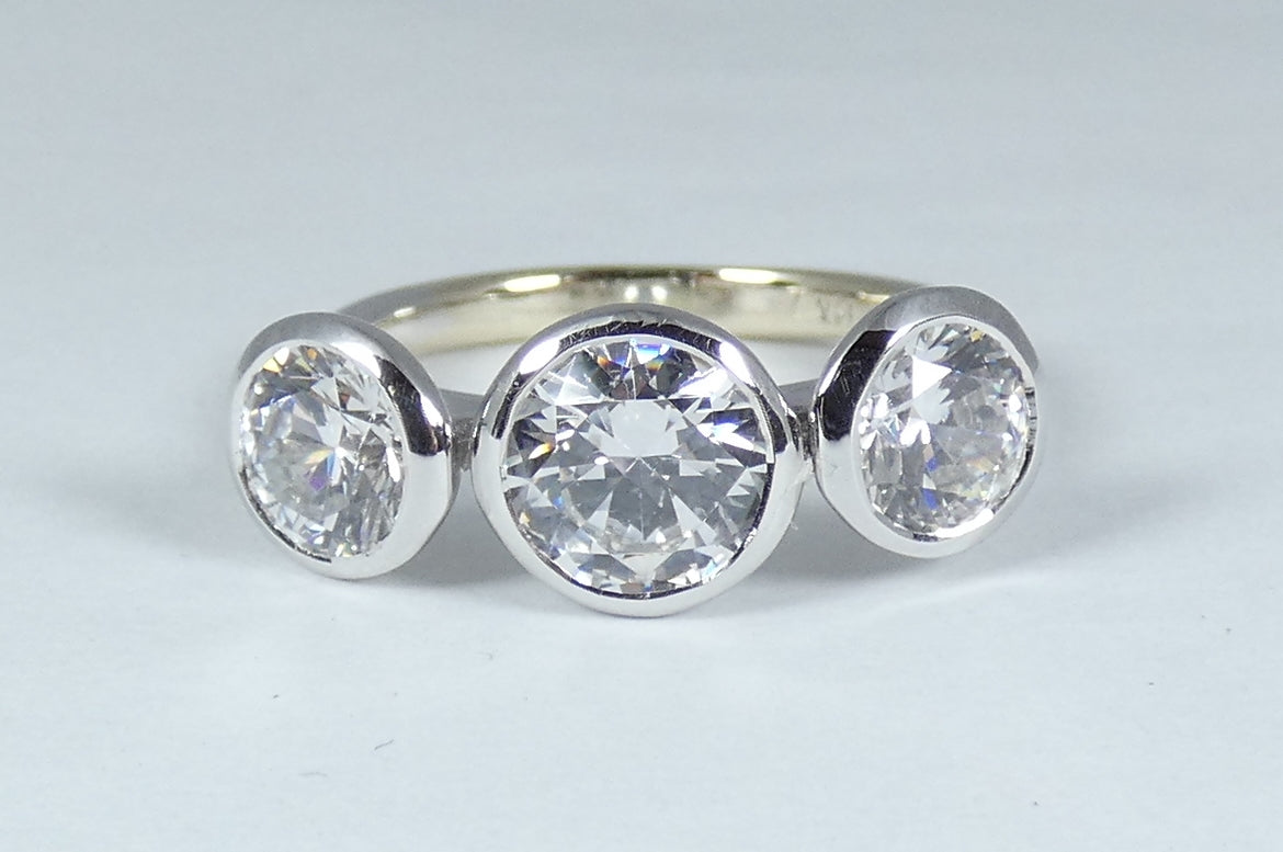 Solid 14ct White Gold 3 Stone CZ Trilogy Dress Cocktail Ring Size 6.5 M 52