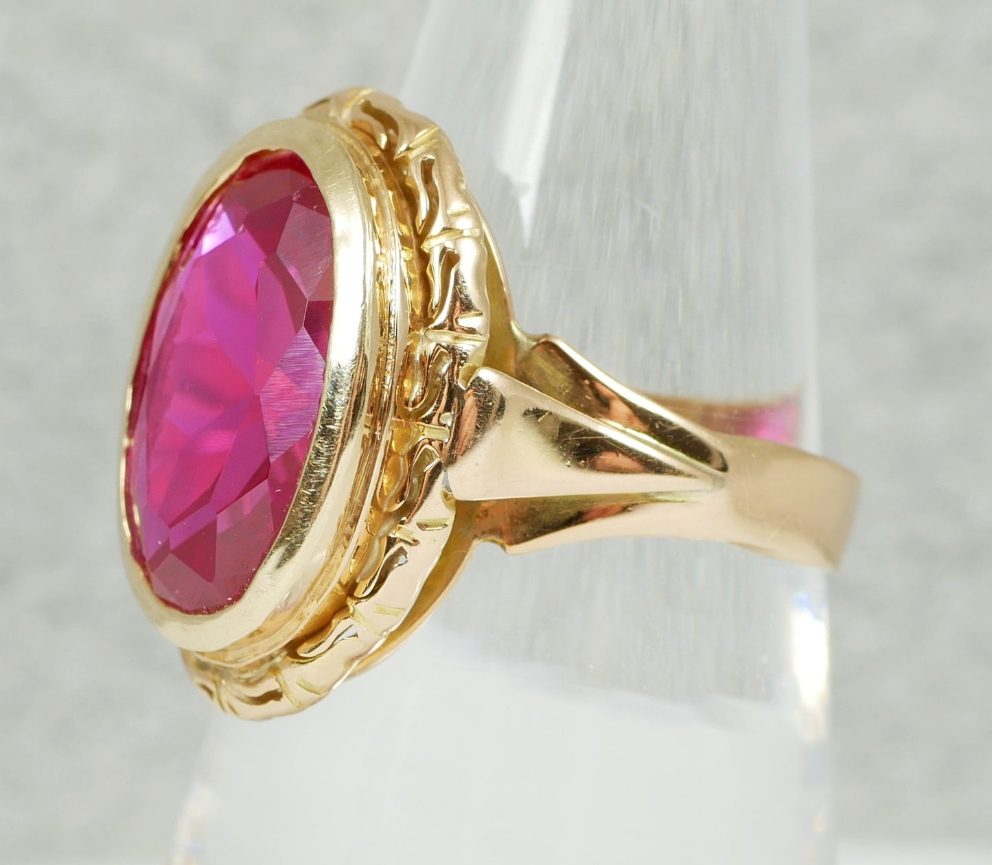Vintage Solid 14ct Yellow Gold Oval Cut 7ct Ruby Cocktail Dress Ring Size 8 P 56
