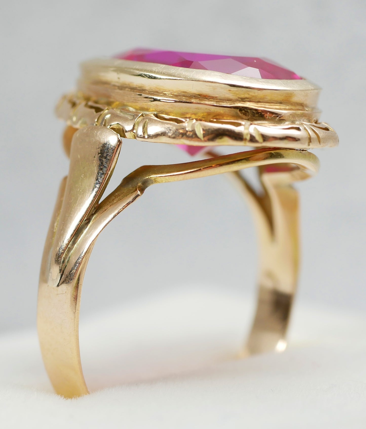 Vintage Solid 14ct Yellow Gold Oval Cut 7ct Ruby Cocktail Dress Ring Size 8 P 56