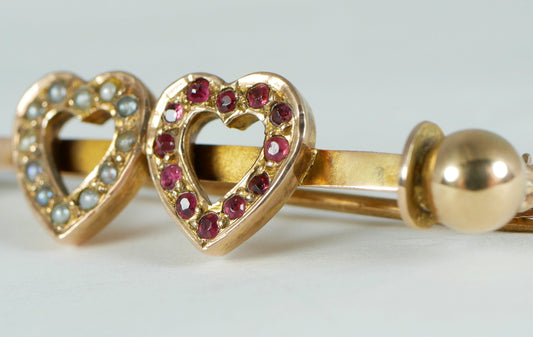 Antique English Solid 9ct Yellow Gold Seed Pearl & Garnet Twin Hearts Brooch Pin