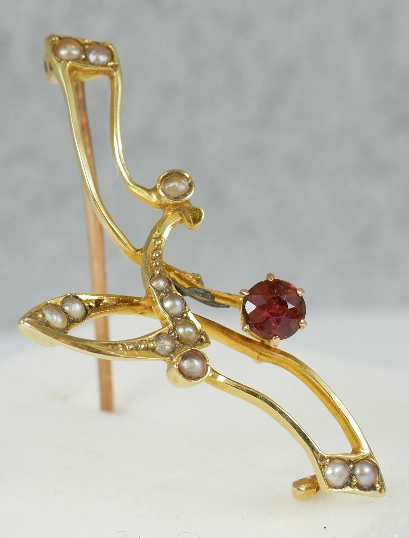 Antique Art Nouveau 1905 Solid 15ct Yellow Gold Garnet & Seed Pearl Brooch Pin