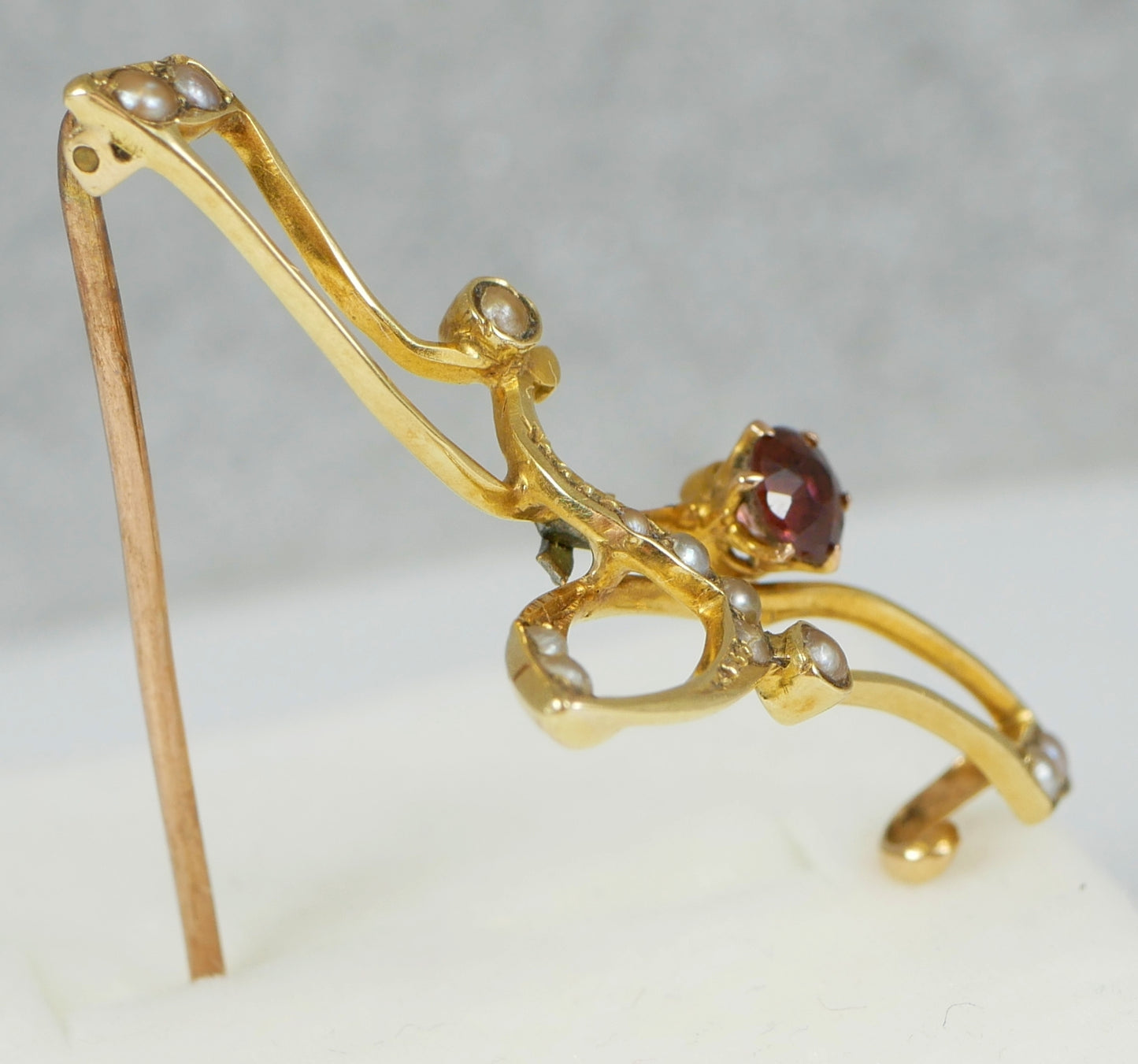 Antique Art Nouveau 1905 Solid 15ct Yellow Gold Garnet & Seed Pearl Brooch Pin