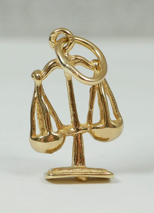 Solid 9ct Yellow Gold Libra Scales Zodiac Pendant Charm 375 Horoscope Justice