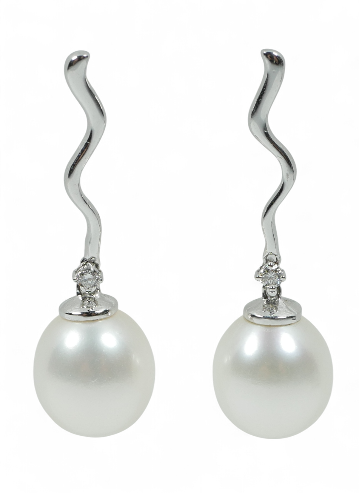 New Solid 14ct White Gold Pair of 11mm Pearl & Diamond Wave Dangle Earrings Set