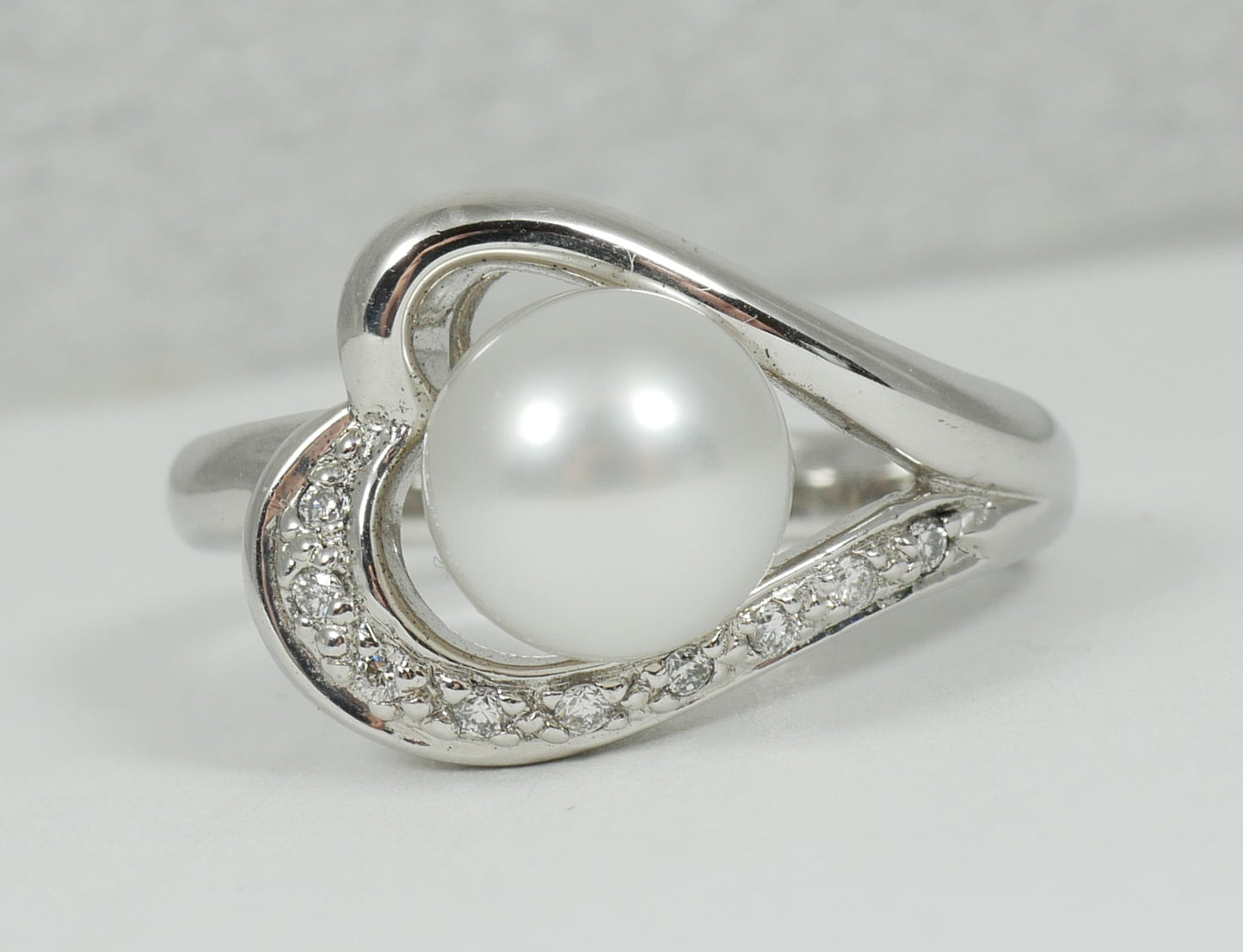 New Solid 14ct White Gold 8.5mm Pearl & Diamond Heart Dress Ring Size 8 P 56 585