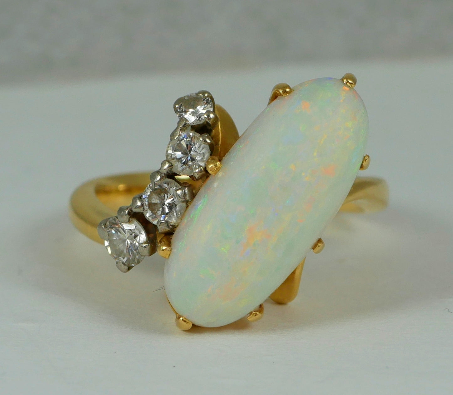 Vintage 18ct Yellow Gold Solid 3ct White Opal & Diamond Dress Ring Size 7.5 O 55