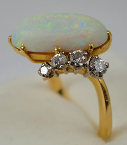 Vintage 18ct Yellow Gold Solid 3ct White Opal & Diamond Dress Ring Size 7.5 O 55