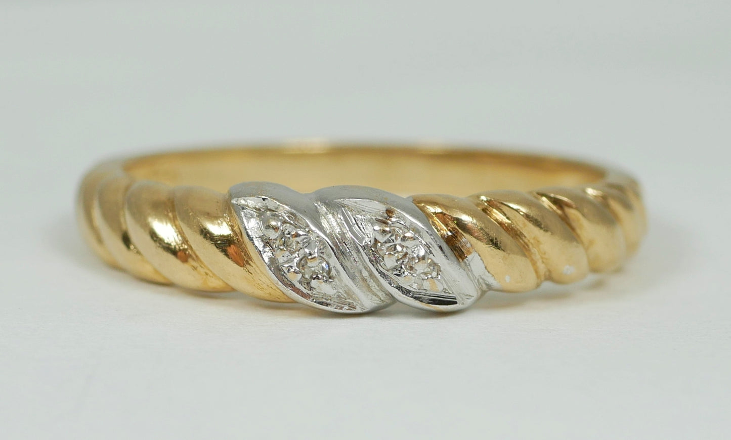Vintage Solid 9ct Yellow Gold & Diamond Twisted Rope Dress Ring Size 6 L 51 375