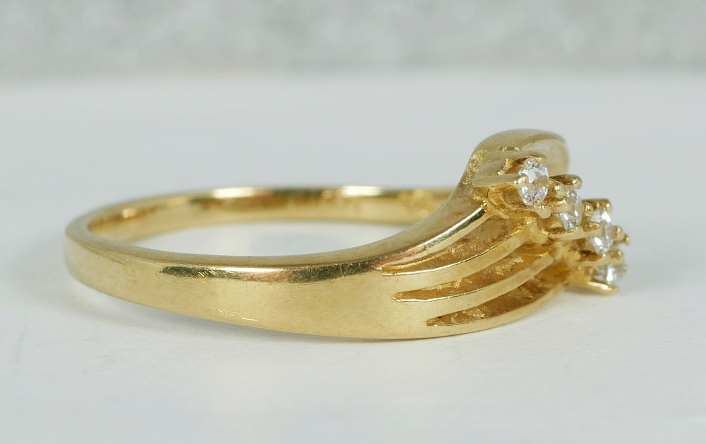 Vintage Solid 9ct Yellow Gold & White Stone Crossover Dress Ring Size 6.5 M 52