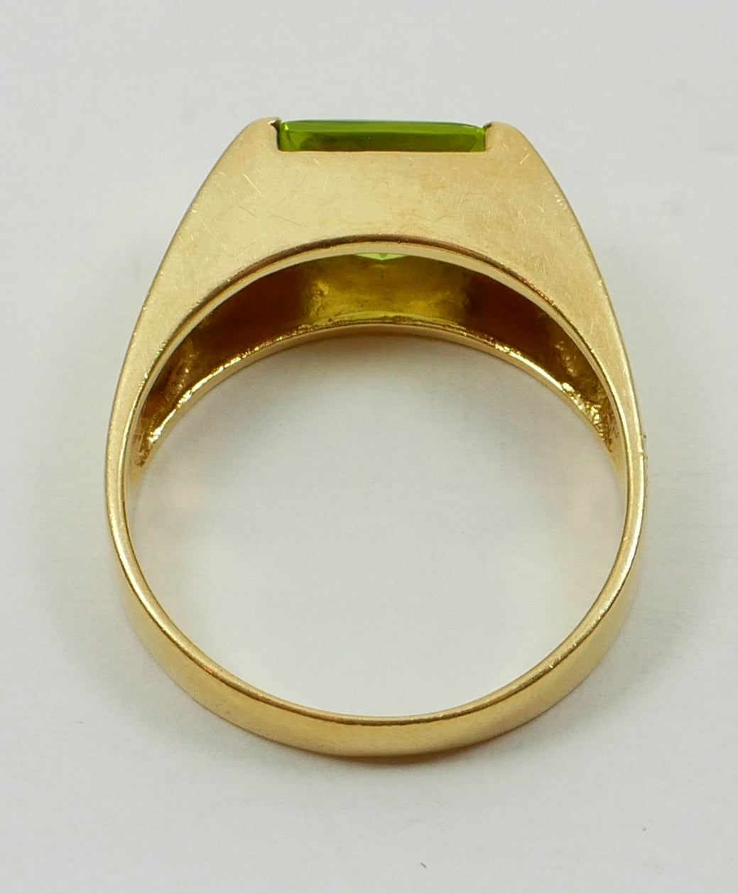 Vintage Solid 18ct Yellow Gold Vivid Green Peridot Signet Dress Ring Size 8 P 56