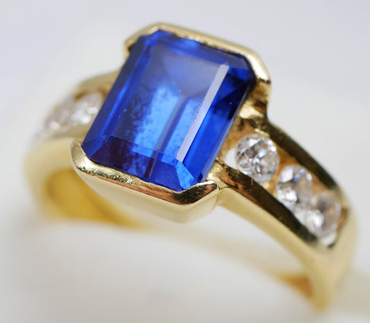Solid 18ct Yellow Gold Royal Blue Sapphire .4ct Diamond Dress Ring Size 7.5 O 55