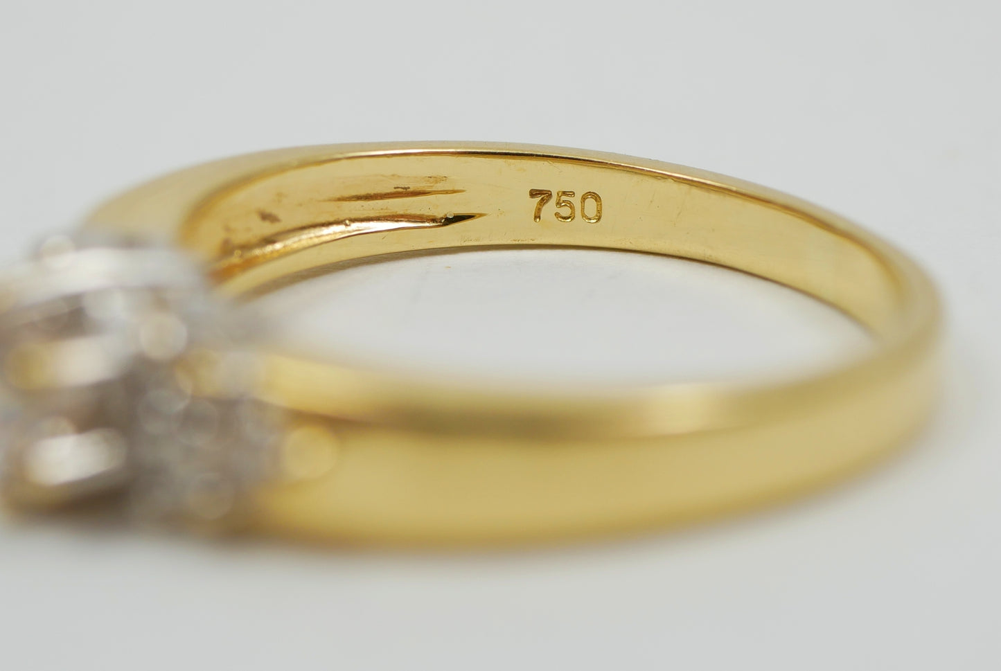 Solid 18ct Yellow Gold .35ct Diamond Cluster Dress Engagement Ring Size 6.5 M 52