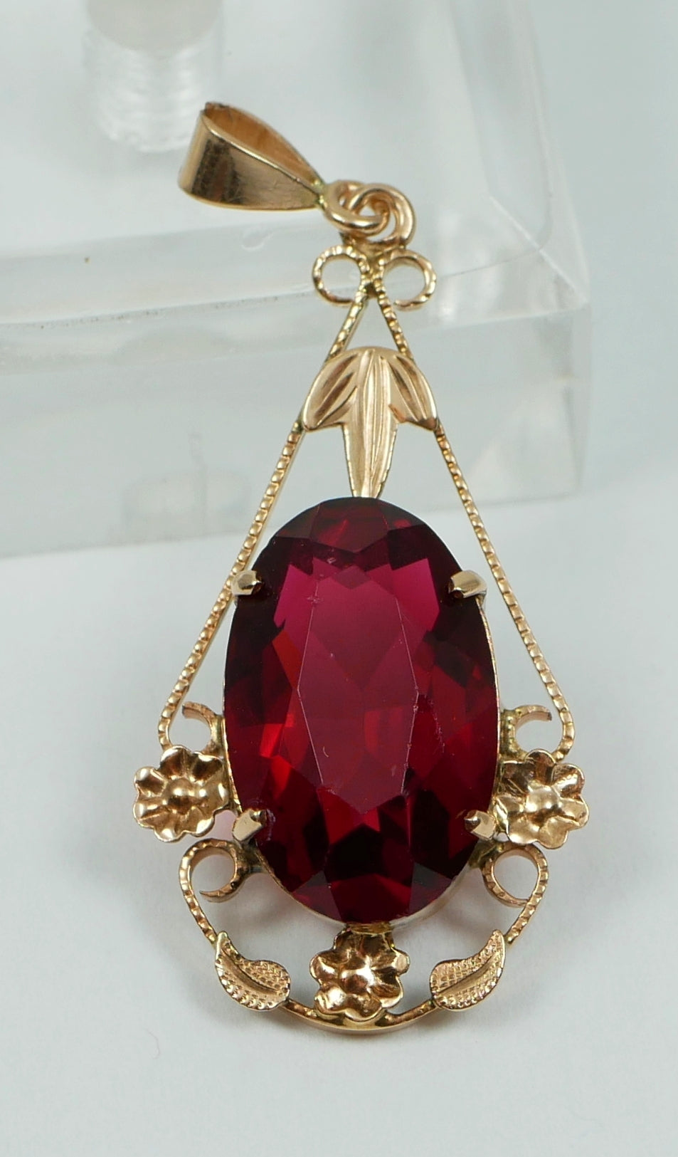 Antique Art Deco 1940 Solid 9ct Yellow Gold Large Red Stone Necklace Pendant 375