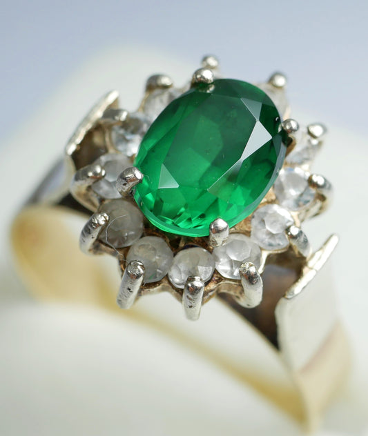 Vintage Solid 9ct Yellow Gold Green & White Sapphire Halo Dress Ring Size 8 P 56