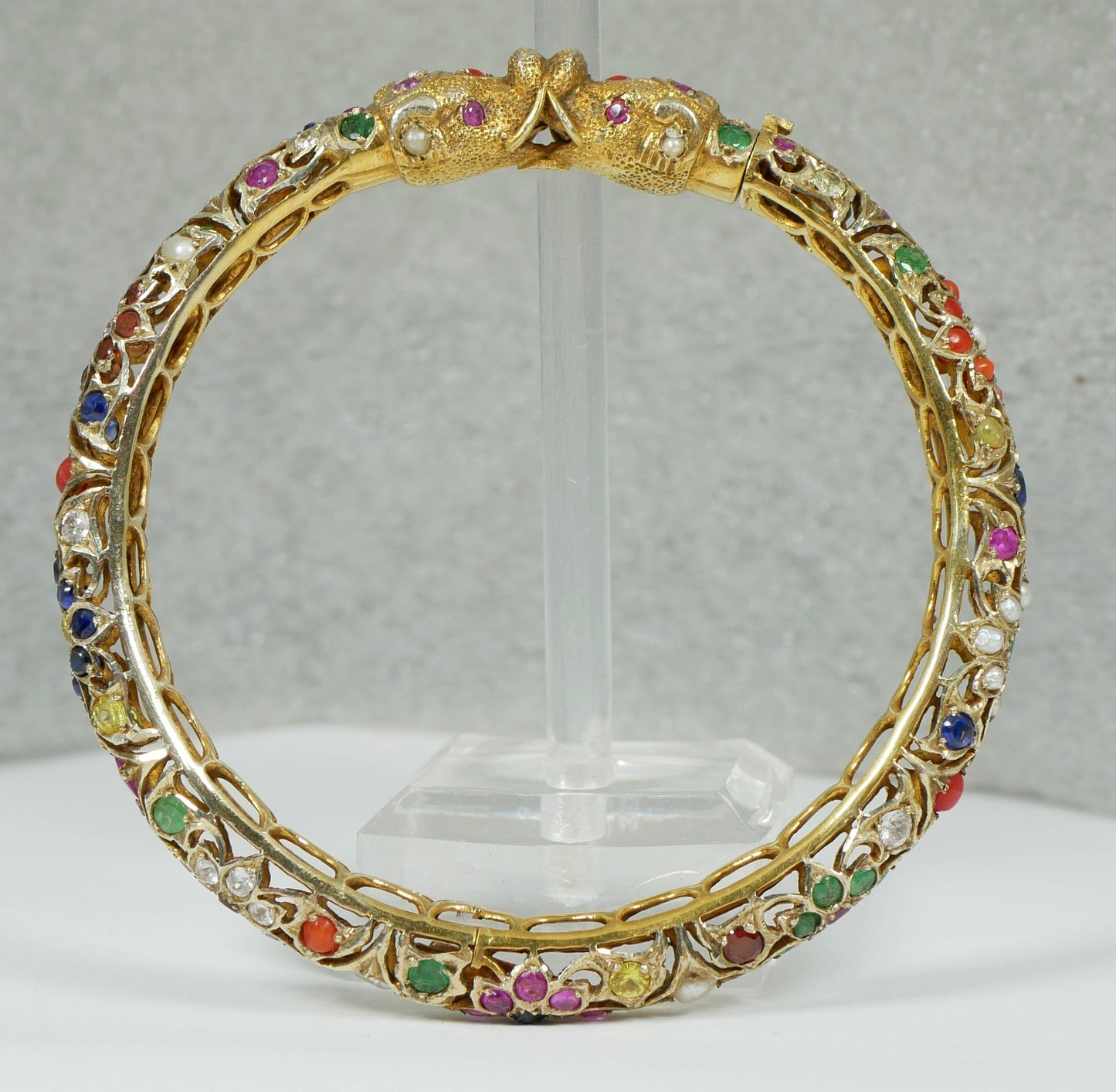 Vintage Indian Mughal Solid 9ct Yellow Gold & Precious Gemstone Bangle Elephant