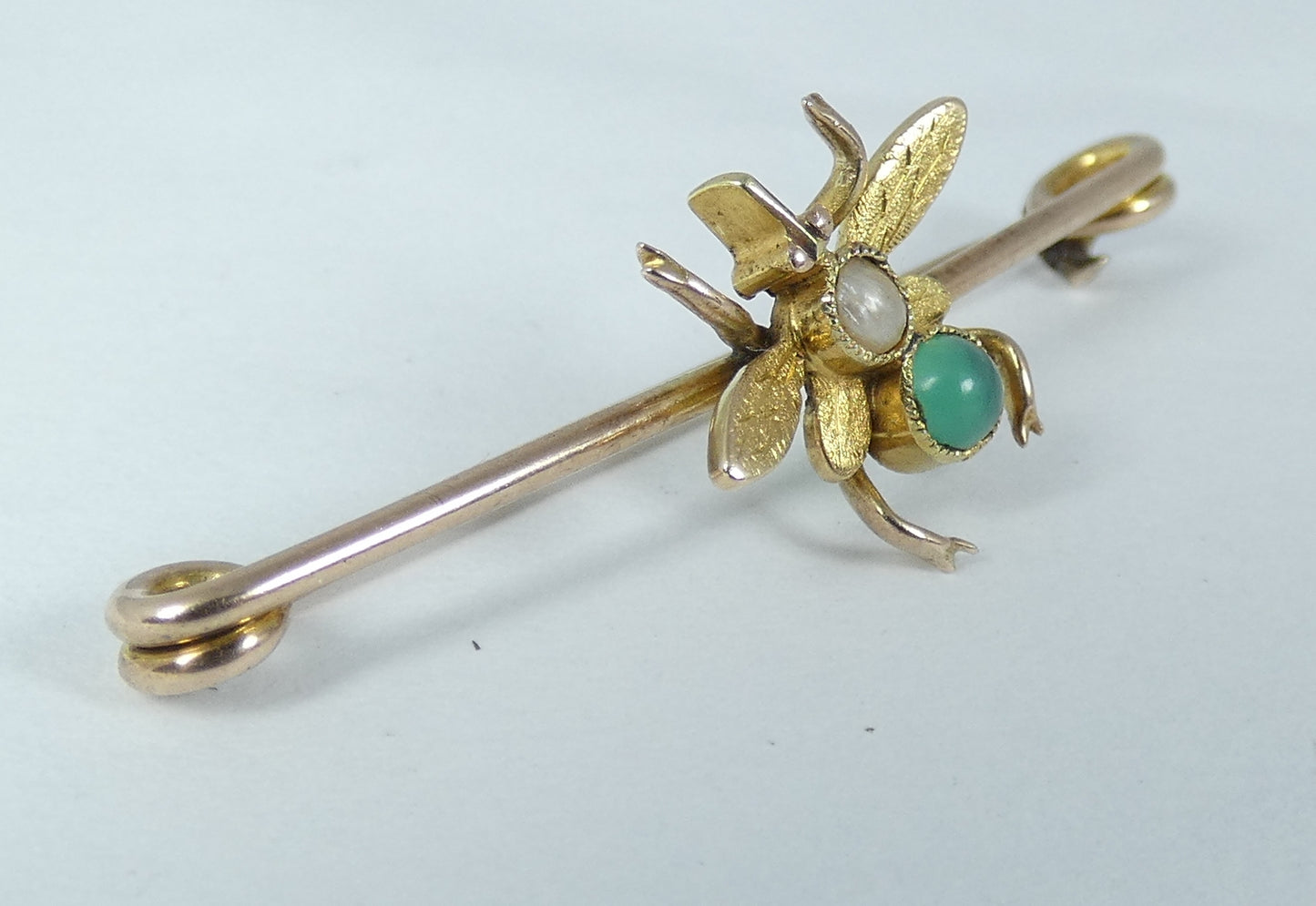 Antique Vintage 9ct Yellow Gold Seed Pearl & Moonstone Bug Fly Insect Bar Brooch