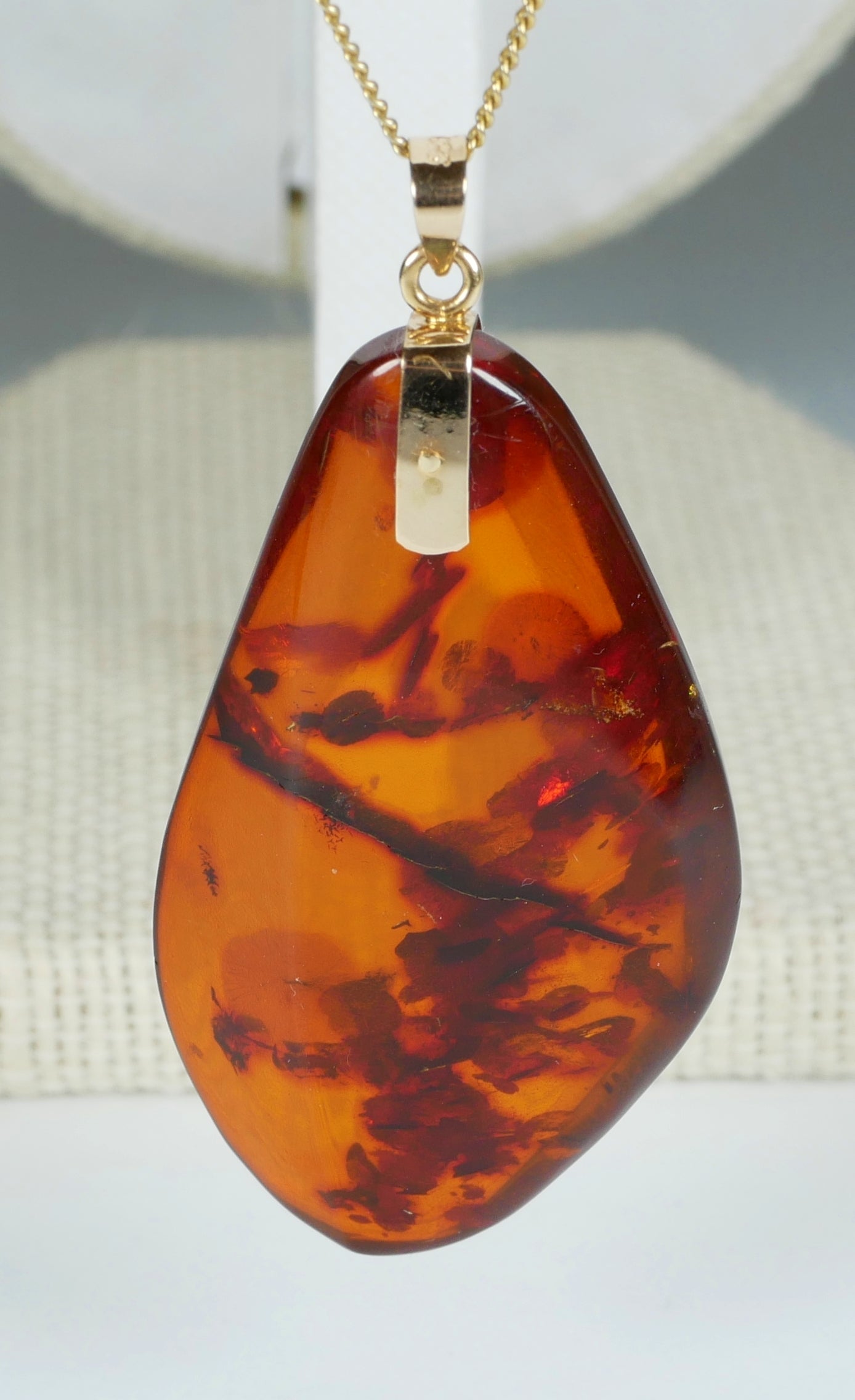 Solid 14ct Yellow Gold Large 57mm Freeform Baltic Amber Necklace Pendant 8gm 585