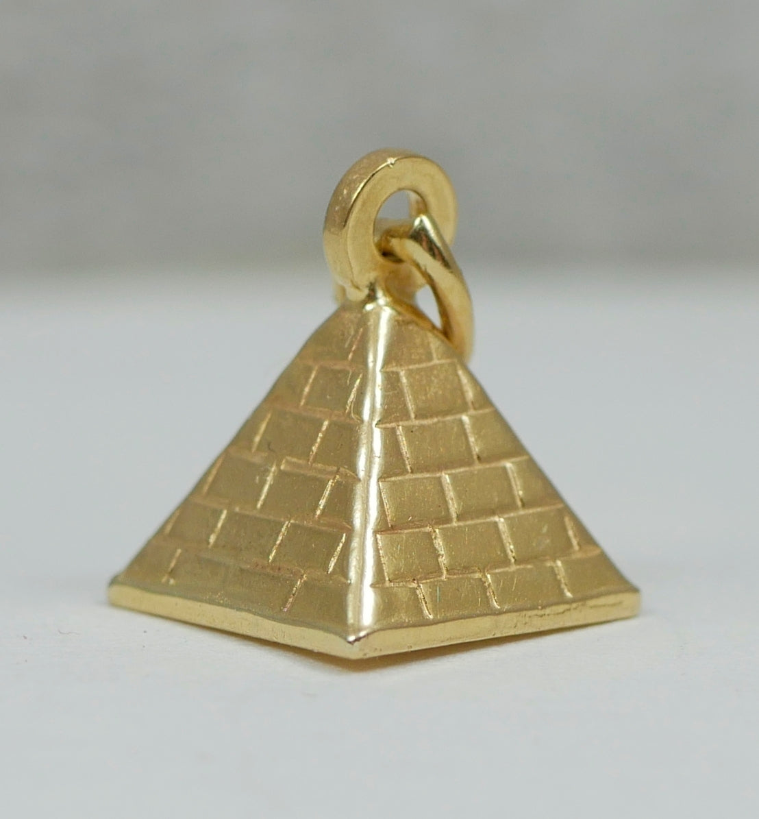 Solid 9ct Yellow Gold Hollow 10mm Egyptian Pyramid Bracelet Charm Pendant 375