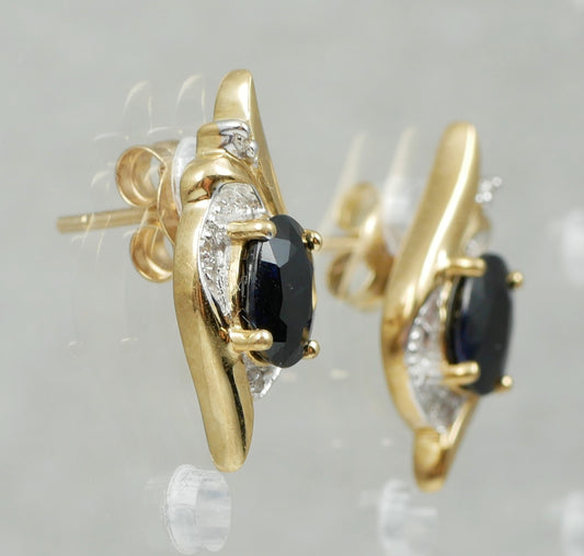Modern Pair of Solid 9ct Yellow Gold Blue Sapphire & Diamond Stud Earrings Set