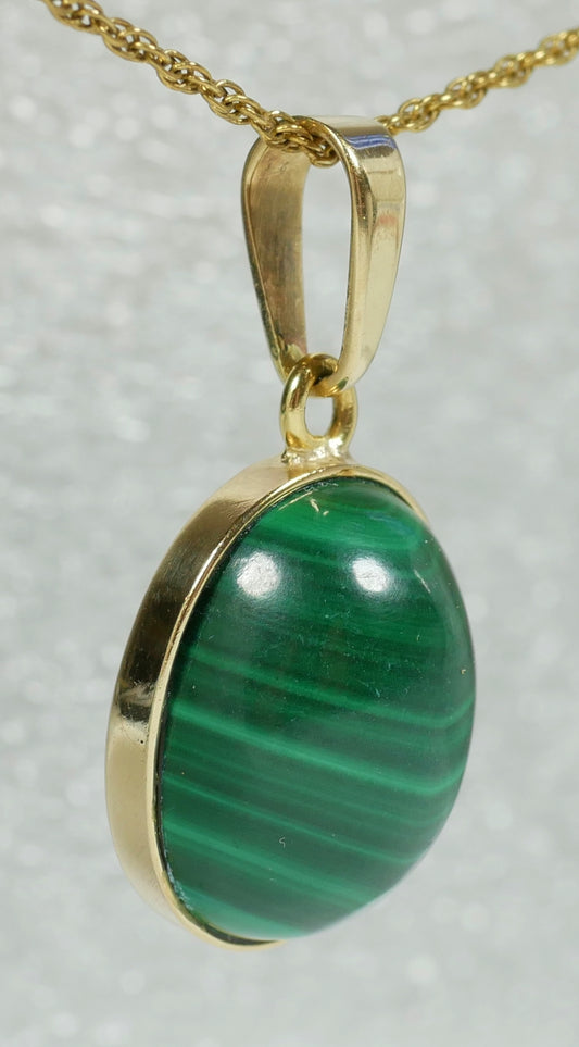 Solid 9ct Yellow Gold 19.32ct Green Malachite Oval Cabochon Necklace Pendant 375