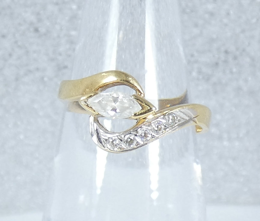 Solid 18ct Yellow Gold Marquise Navette & Round Cut CZ Dress Ring Size 6.5 M 52
