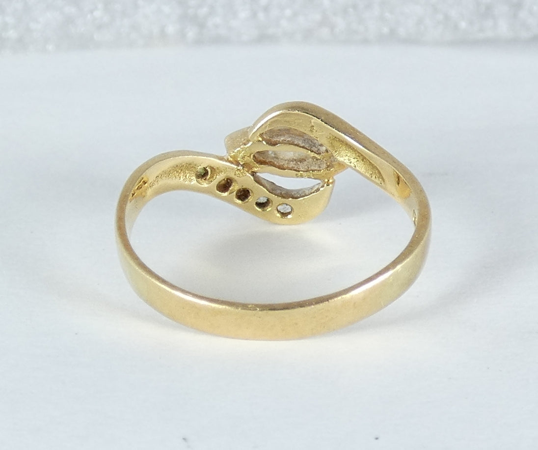 Solid 18ct Yellow Gold Marquise Navette & Round Cut CZ Dress Ring Size 6.5 M 52