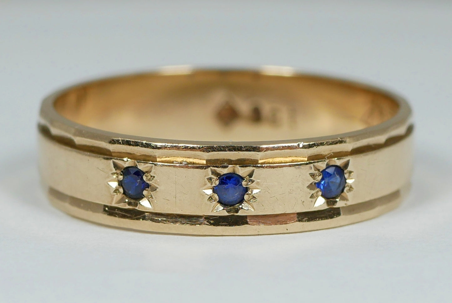 Vintage Solid 9ct Yellow Gold Blue Sapphire Wedding Band Dress Ring Size 8 P 56