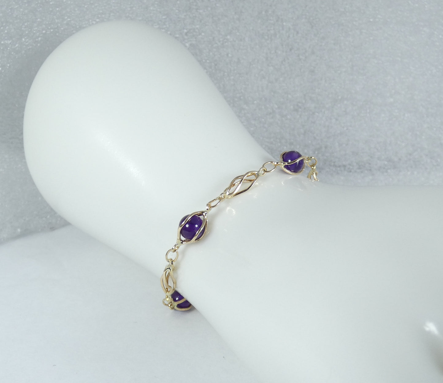 Vintage Solid 9ct Yellow Gold 19cm 7.5" Caged Spherical Amethyst Chain Bracelet