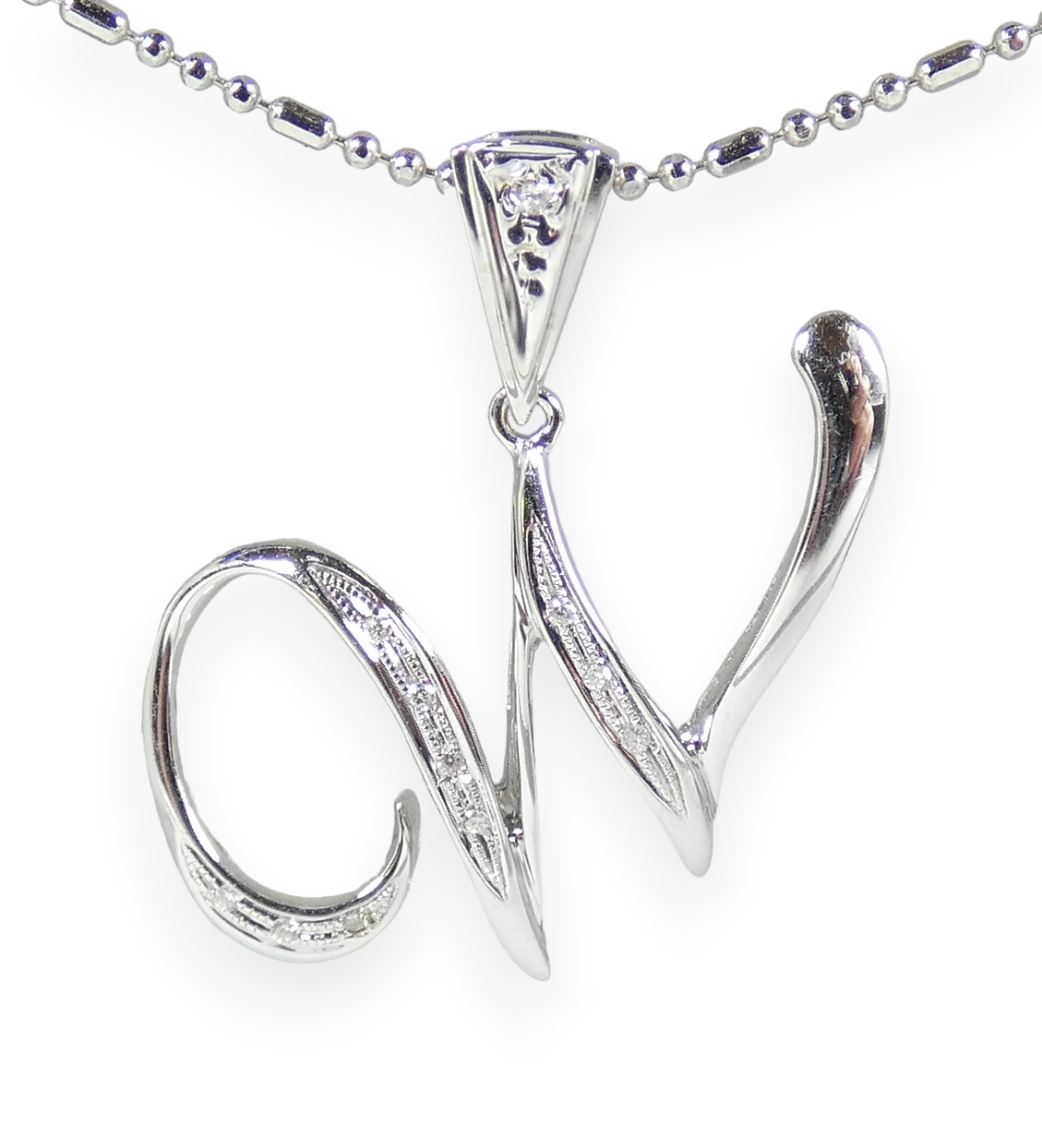 Solid 18ct White Gold & Diamond W Initial Letter Necklace Pendant Alphabet 750