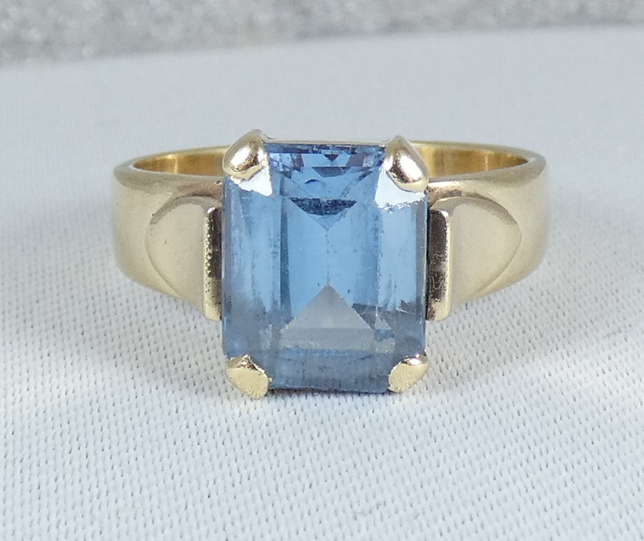 Vintage Solid 9ct Yellow Gold Pale Blue Spinel Cocktail Dress Ring Size 8.5 Q 58
