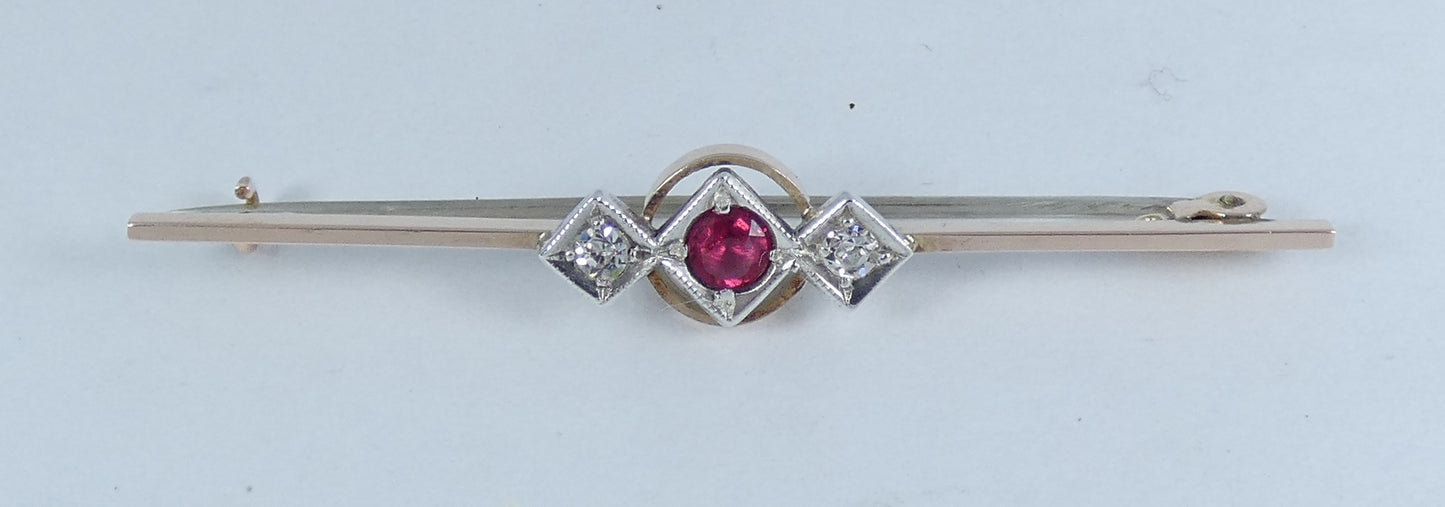 Vintage Solid 9ct Yellow Gold Pink Rubellite Ruby Stone 53mm Bar Brooch Pin 375
